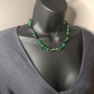 Vintage Green Glass Bead Necklace 17 Inches